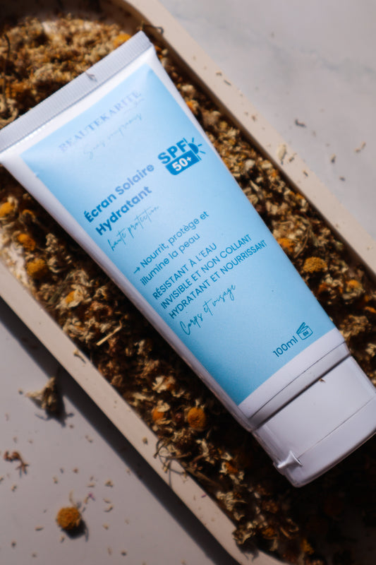 Crème Solaire SPF 50+ – Haute Protection & Peau Hydratée